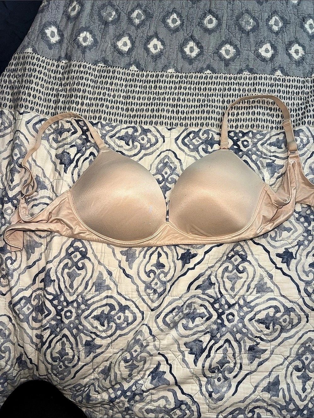 Victoria's Secret Nursing Bra in nude 36D
